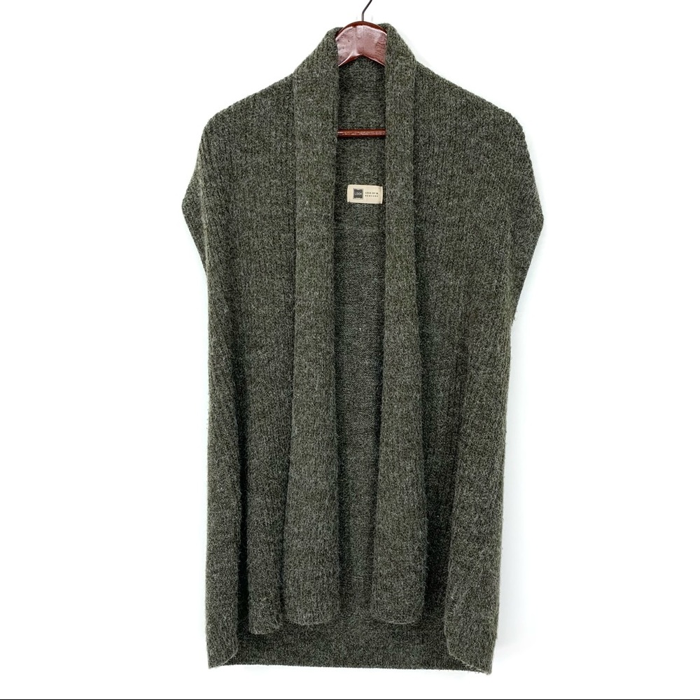 Look By M New York Wool Blend Sleeveless Open Front Cardigan Green & Gray Fuzzy